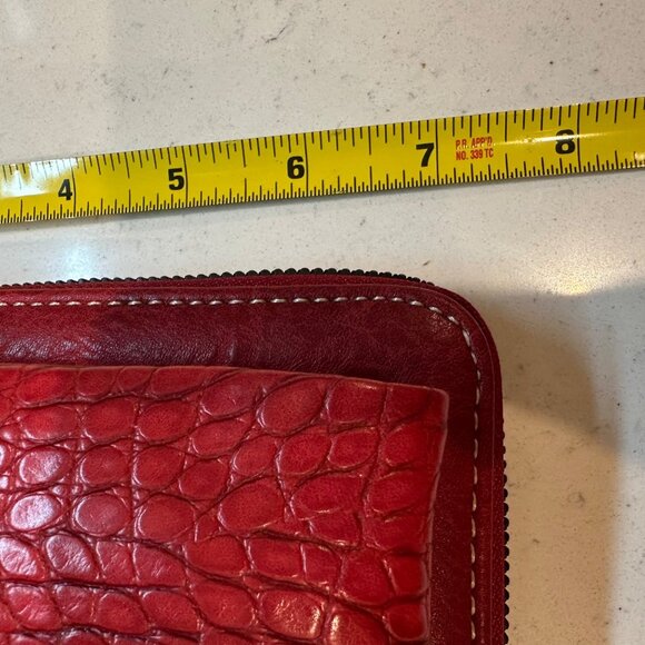 Montana West Red Leather Alligator Pattern Crossbody Wallet With Strap - Picture 5 of 11